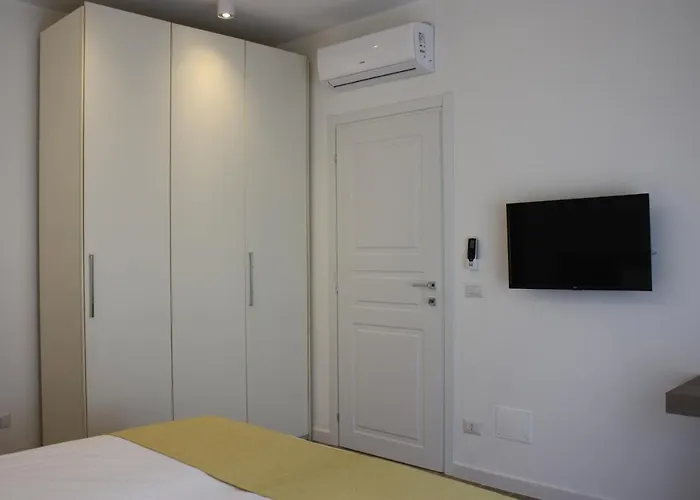 Apartman Strettomare-business & Travel Reggio di Calabria