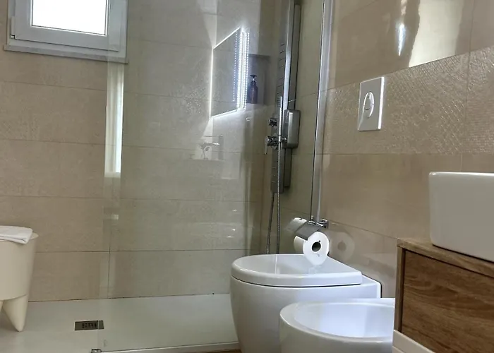 Strettomare-business & Travel *