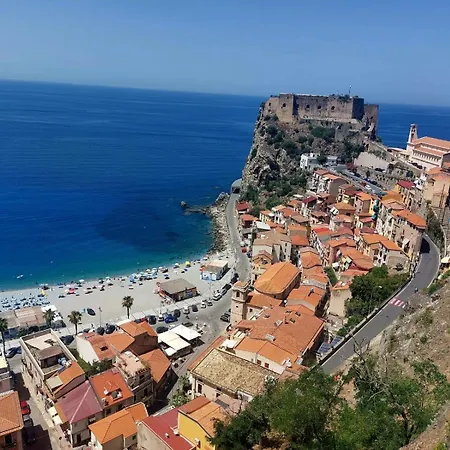 Strettomare-business & Travel Apartman Reggio di Calabria