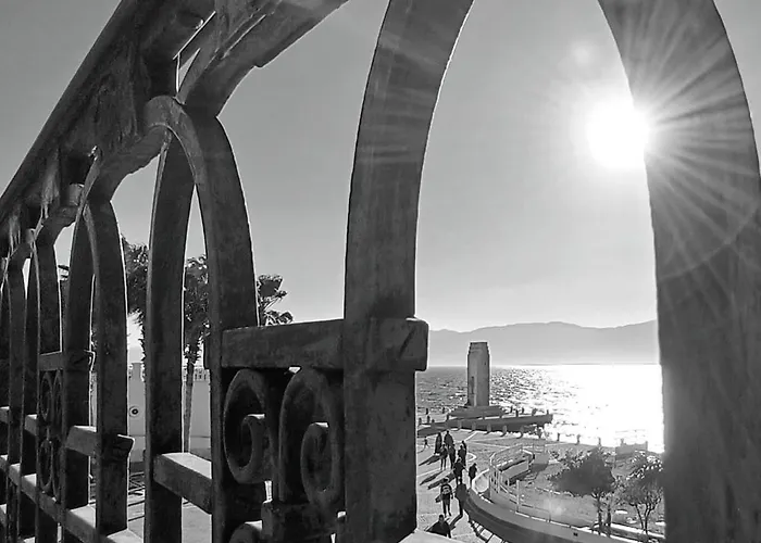 Strettomare-business & Travel *